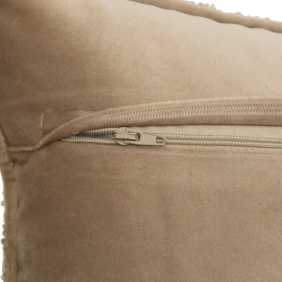 Almohada Bouclette Gris Pardo 30x50cm