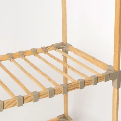 Armario beige de madera