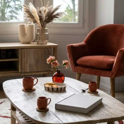 Butaca de tela ambar con patas de madera SINEL