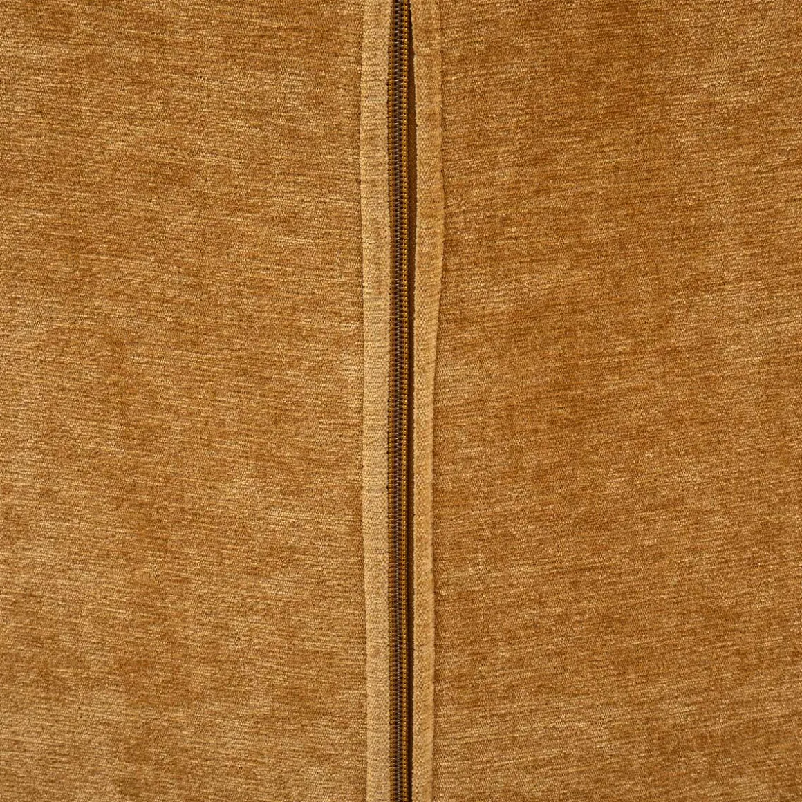 Butaca EDITH con pelo bouclé ocre