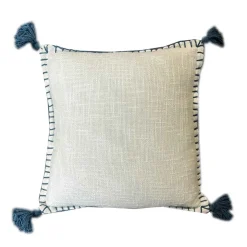 Cojín crudo con borlas azules 40x40cm