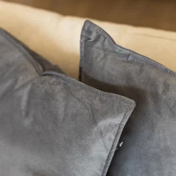 Cojín LILOU gris oscuro 55x55cm