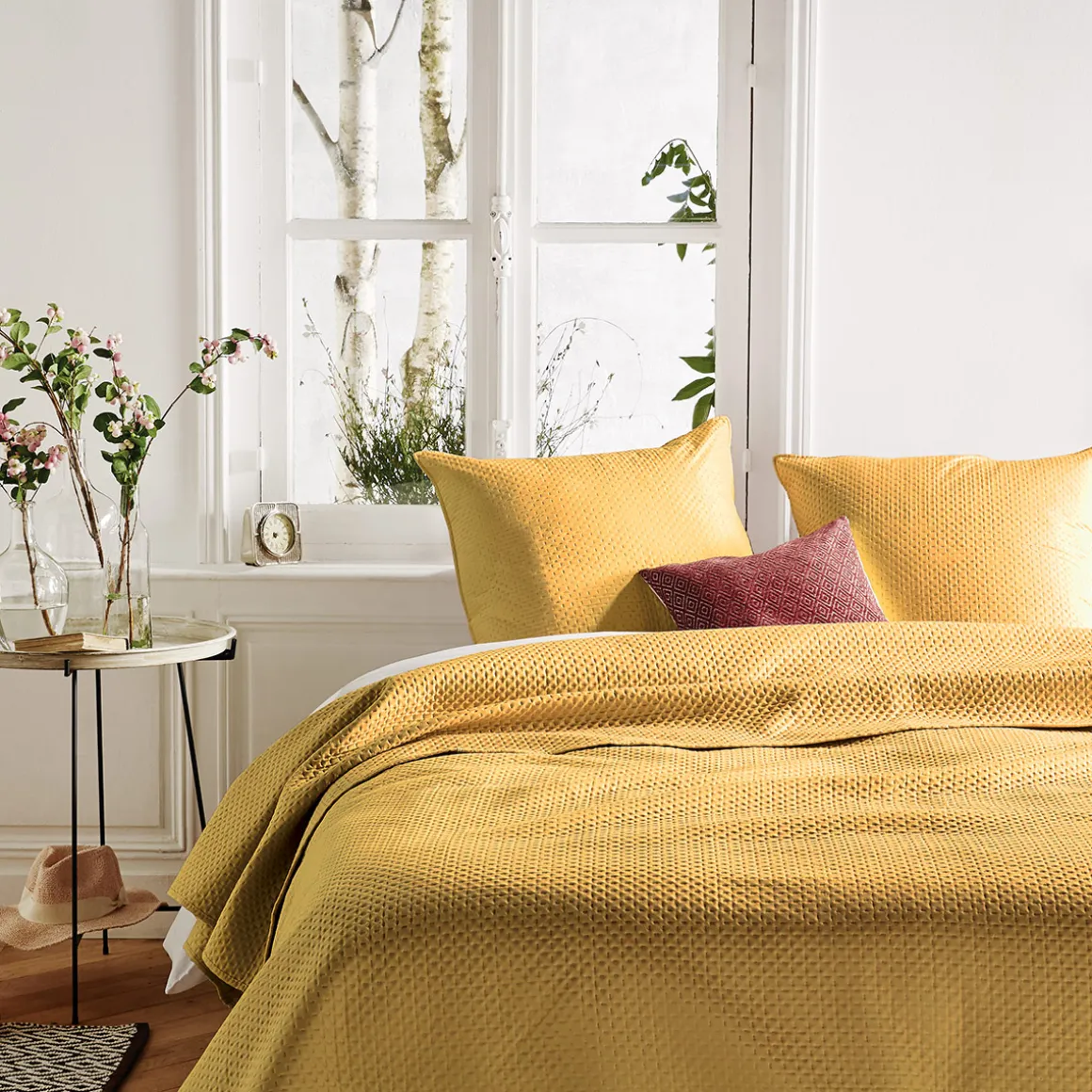 Colcha 240x260Cm C/2Fundas Cojín 60x60Cm