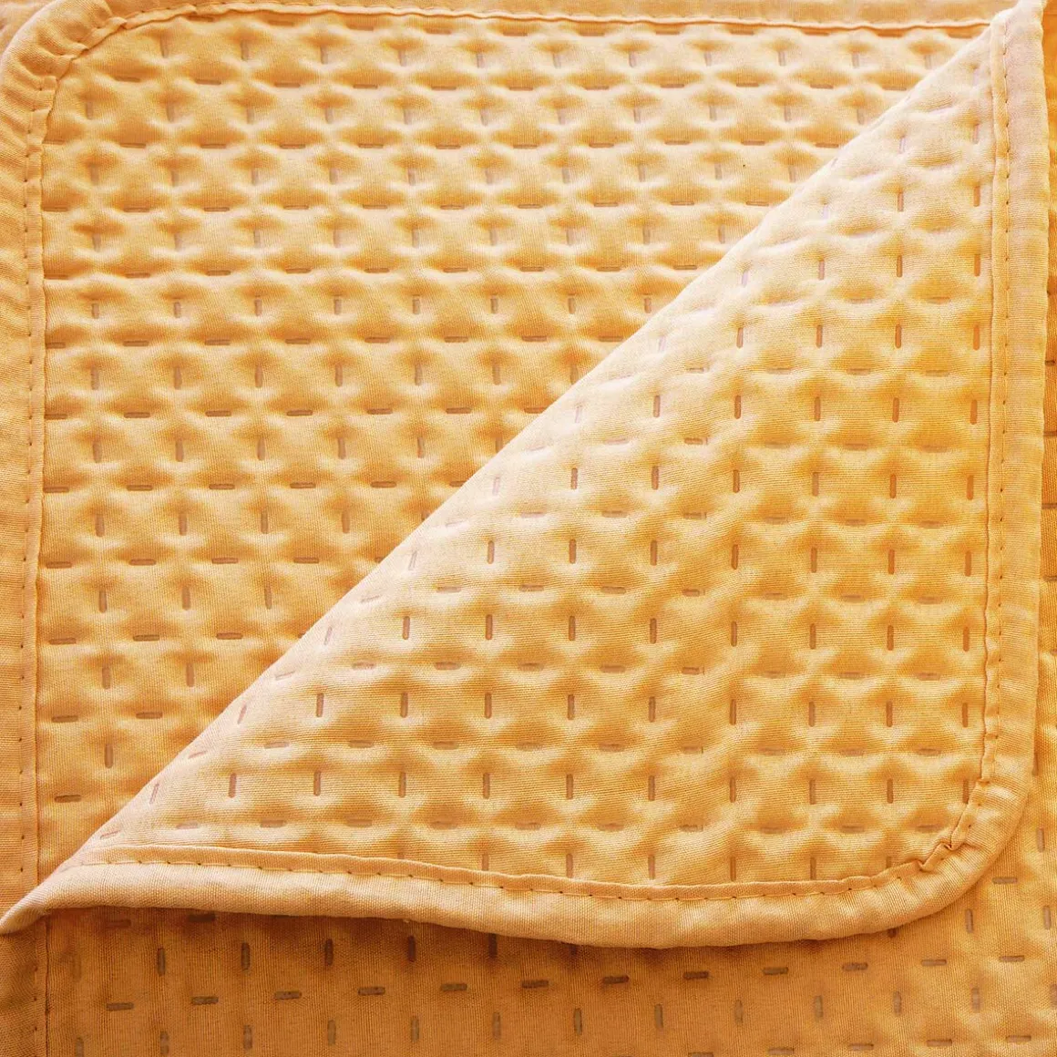 Colcha 240x260Cm C/2Fundas Cojín 60x60Cm