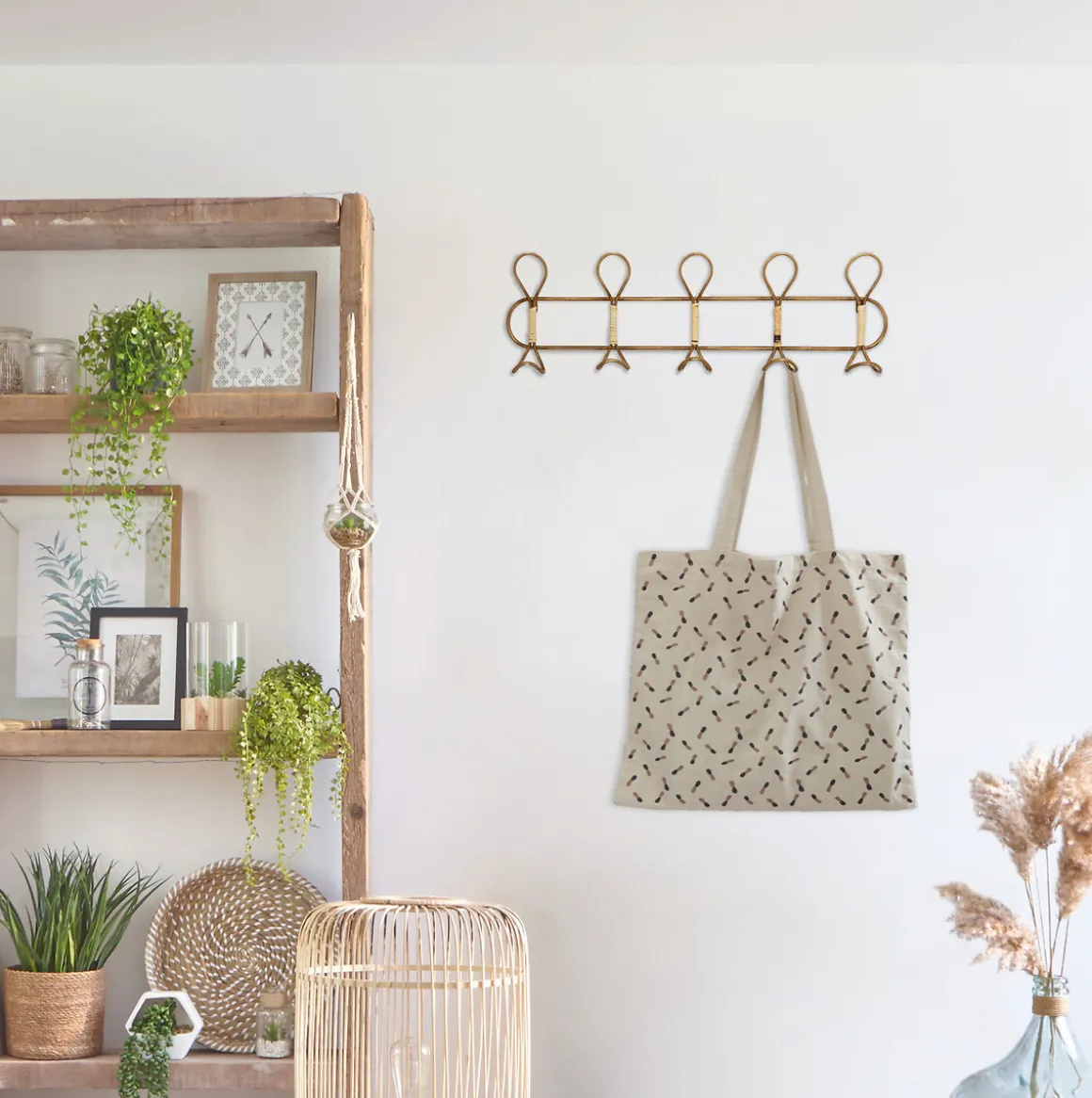 Colgador De Pared De Metal 76x7.5x22.5Cm