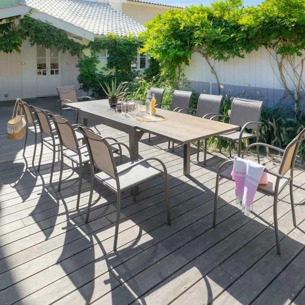 Conjunto de mesa 10 lugares y 6 sillas PIAZZA