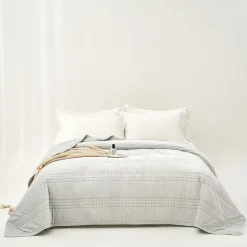 Edredón IVREA gris de terciopelo 220x240cm