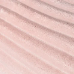 Edredón WINTER NEST rosa 240x260cm