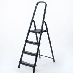 Escalera Negra Con 4 Gradas