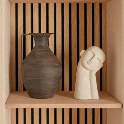 Figura en forma de rostro WONJ blanca