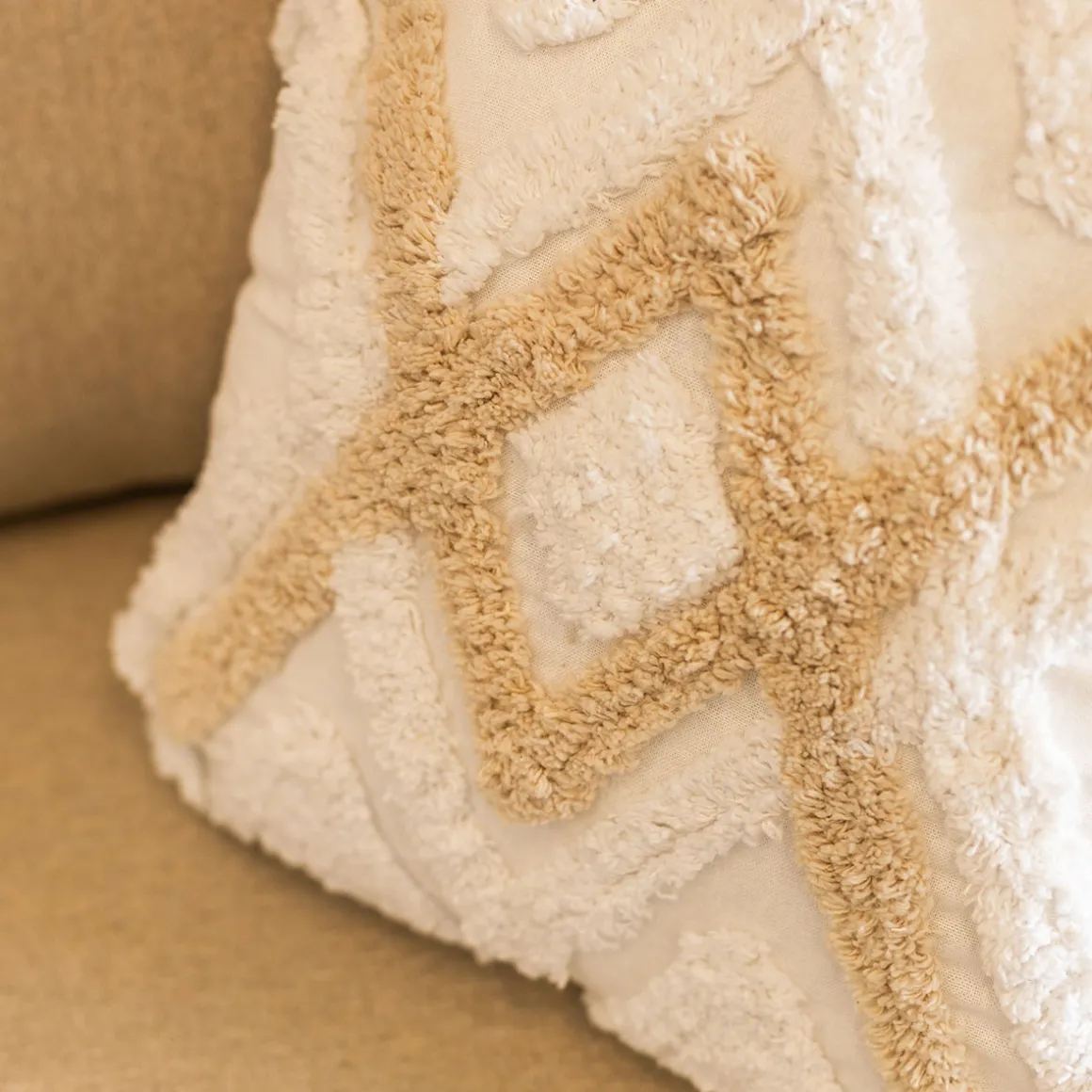 Funda De Almohada Tuft Marfil 40x40cm