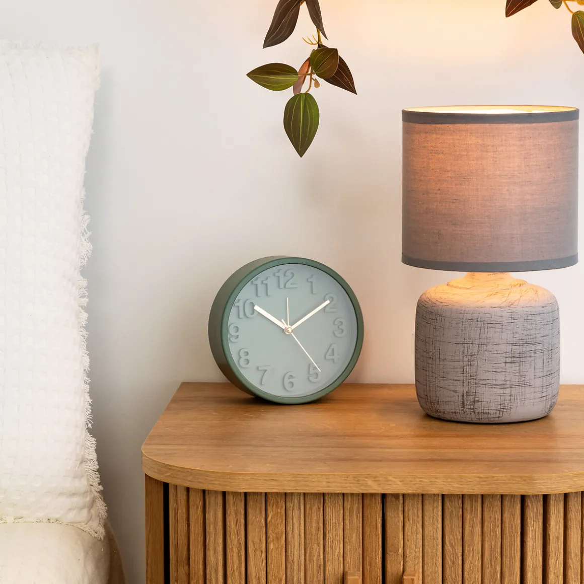 Lámpara De Mesa Salta Gris 26.5Cm