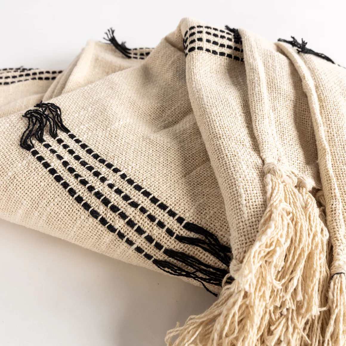 Manta beige con flecos 125x150cm