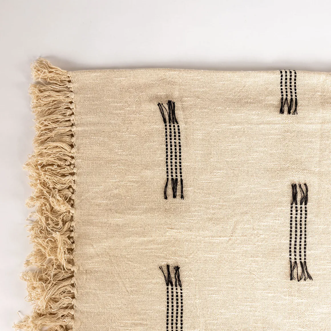 Manta beige con flecos 125x150cm