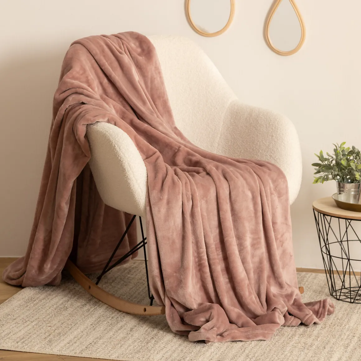 Manta Coralina Rosa Palo 180x230Cm