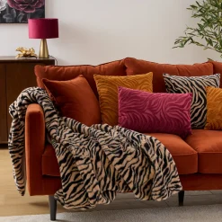 Manta LYNRA cebra de pelo 120x160cm