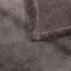 Manta OLLIS gris oscuro de terciopelo