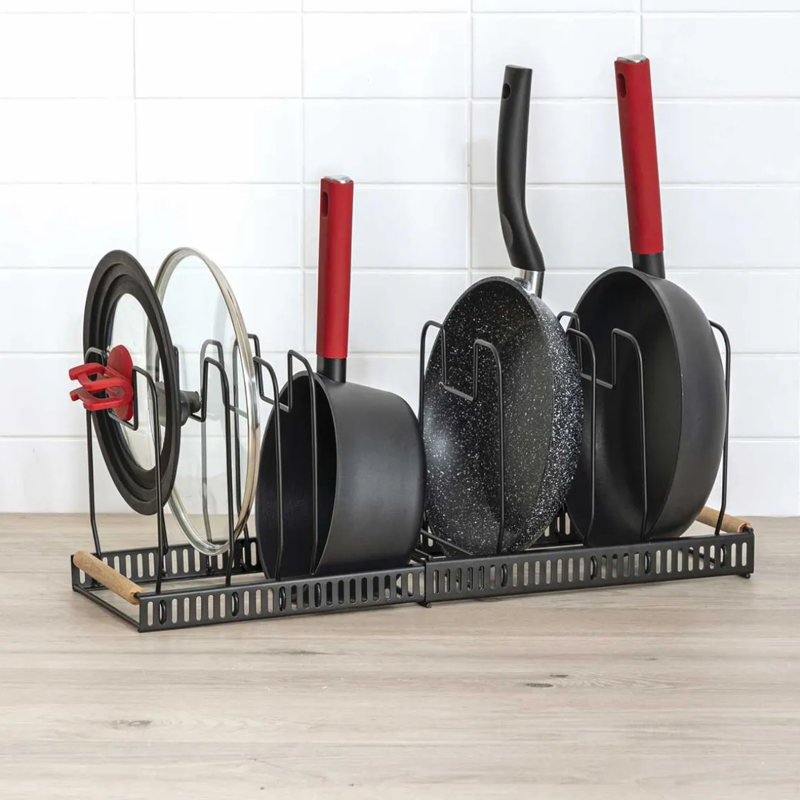 Organizador extensible para sartenes y ollas