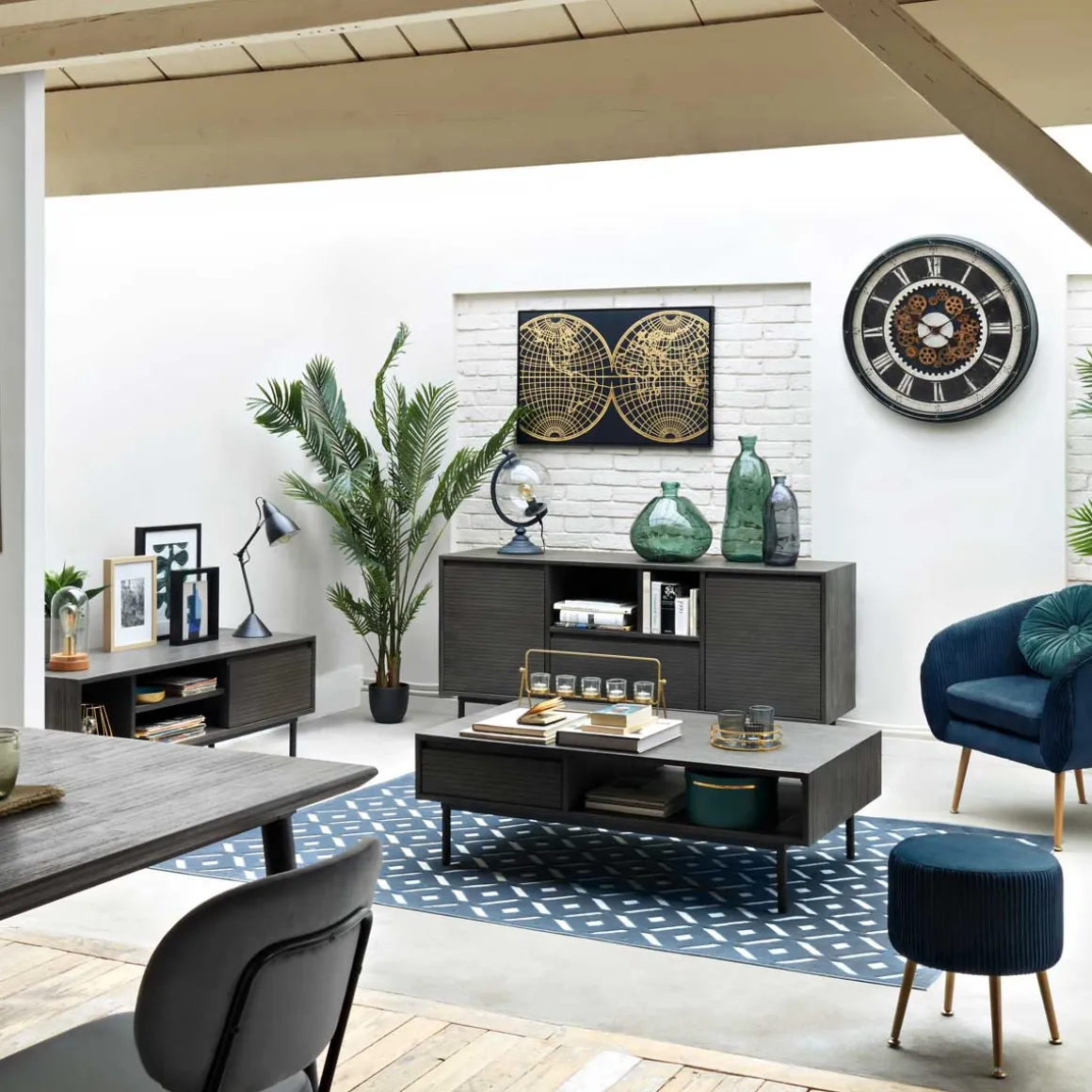 Reloj De Pared Charly De Plástico 76Cm