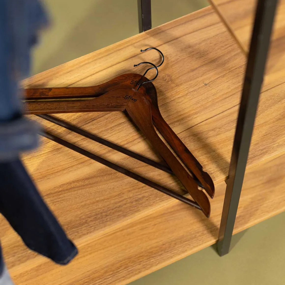 Set De 2 Perchas Vintage De Madera