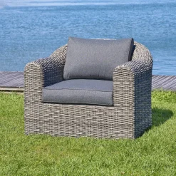 Sillón MOORÉA terre d'ombre de ratán sintético