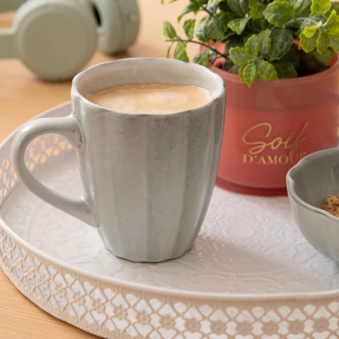 Taza de cerámica verde claro WILD ROMANCE 37cl