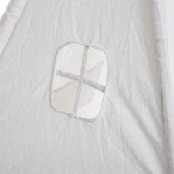 Tienda TIPI blanca con pompones