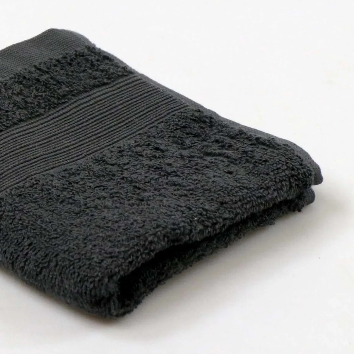 Toalla gris oscuro TIMELESS 30x50Cm